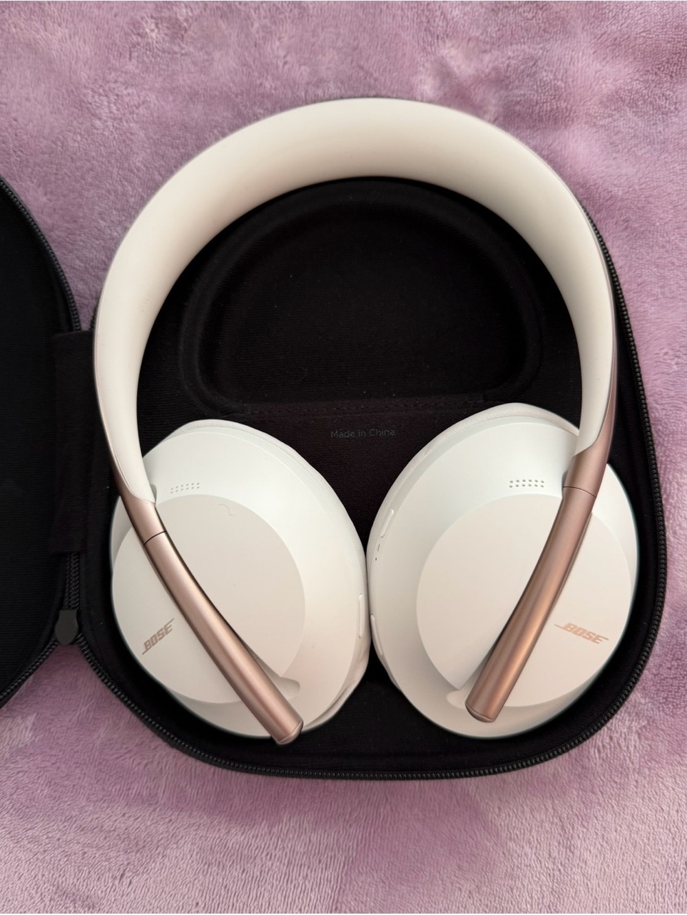 Bose QuietComfort Wireless Noise-Cancelling Headphones - White/Rose Gold